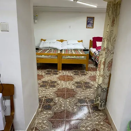 Hollo Vendeghaz Szogliget